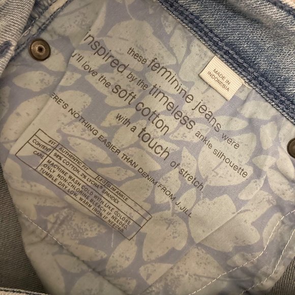 J. Jill Size 8 Authentic Fit Slim Ankle Jeans Stretch Light Wash Mid Rise - Picture 4 of 7